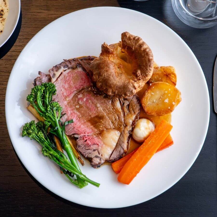 Blas Restaurant Sunday Lunch. Roasted Welsh Beef with Seasonal Vegetables